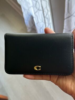 Coach Essential Slim Card Case Wallet